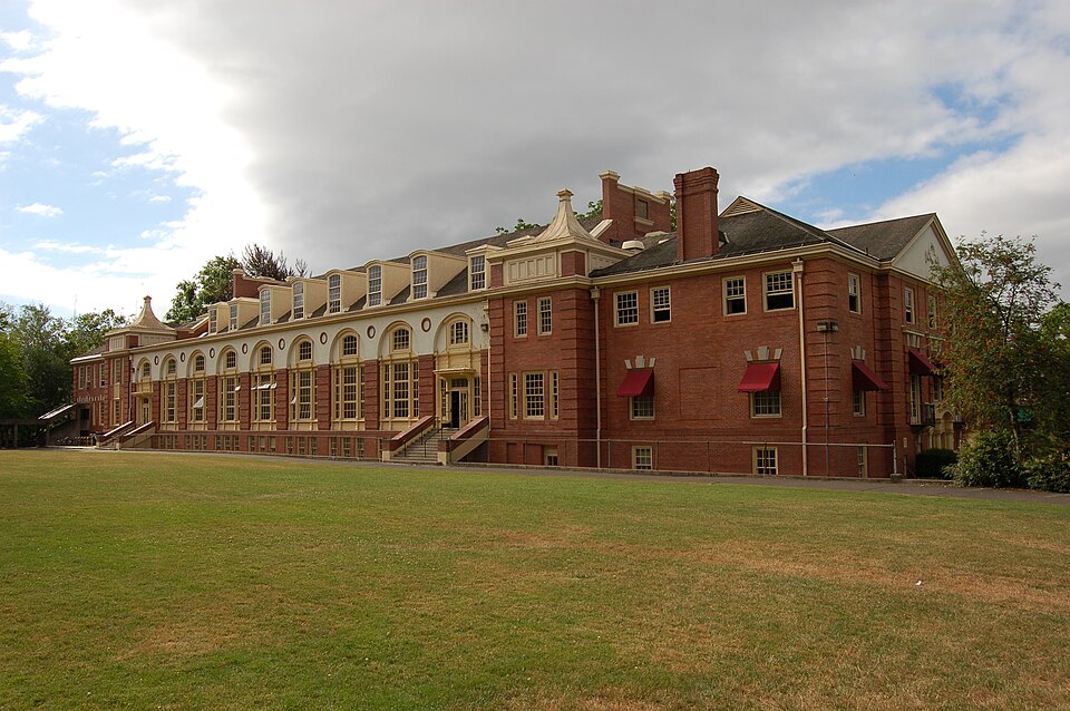 Photograph of Women's Memorial Quadrangle Ensemble