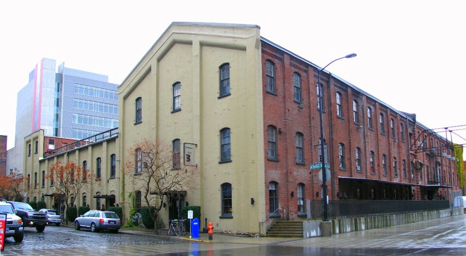 Photograph of Portland Cordage Company Building