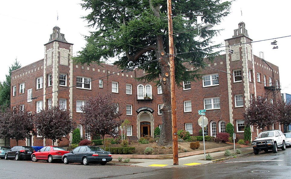 Photograph of Lindquist Apartment House
