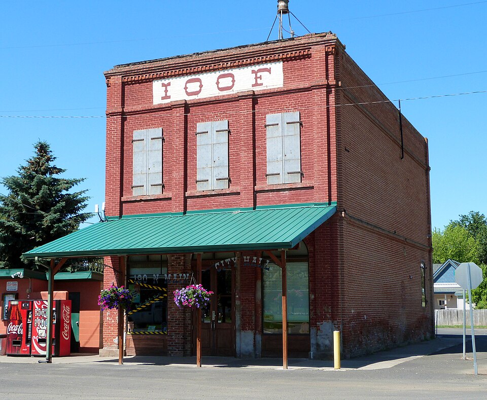 Photograph of Adams Odd Fellows Hall