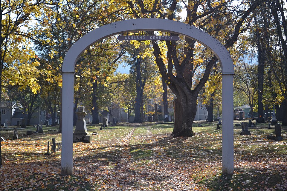 Photograph of Ashland Cemetery