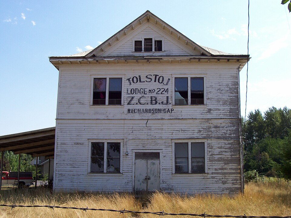 Photograph of Z.C.B.J. Tolstoj Lodge No. 224
