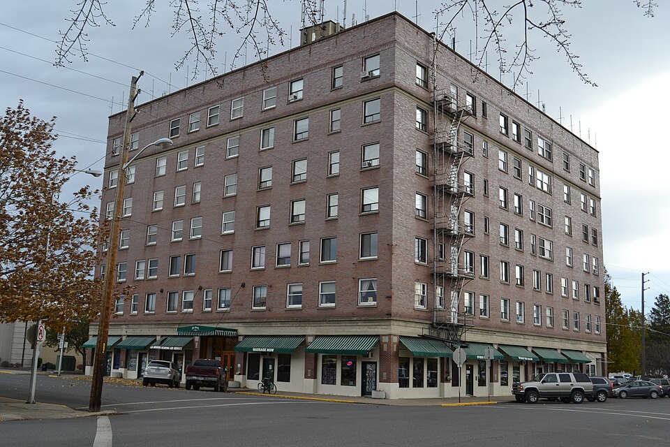 Photograph of Roesch Building