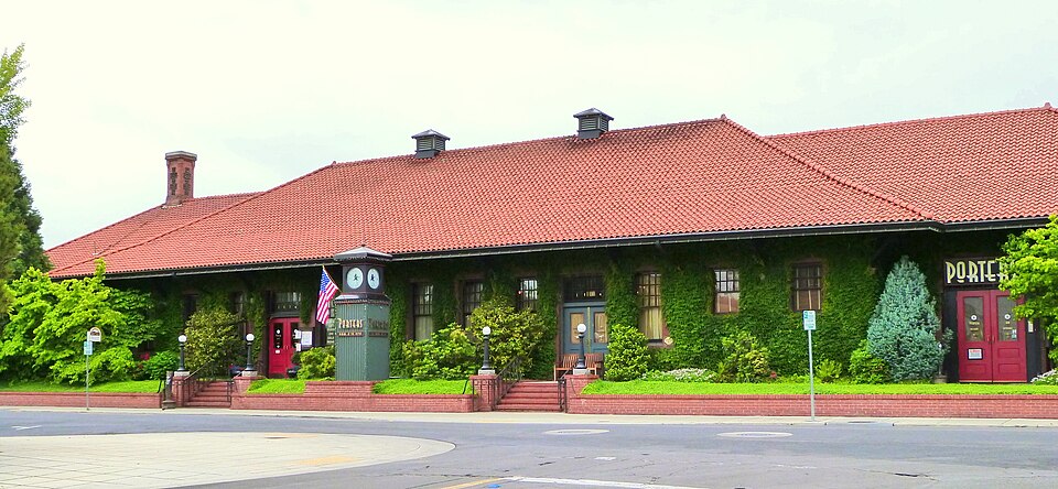 Photograph of Medford Southern Pacific Railroad Passenger Depot