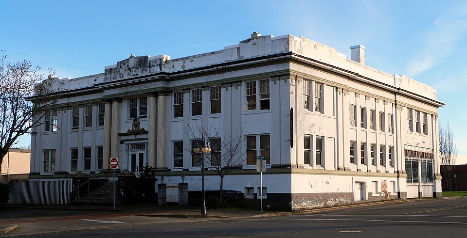 Photograph of Marshfield City Hall