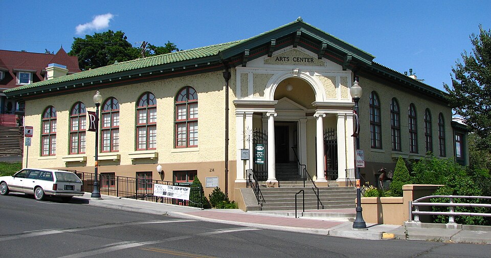 Photograph of Pendleton Center for the Arts