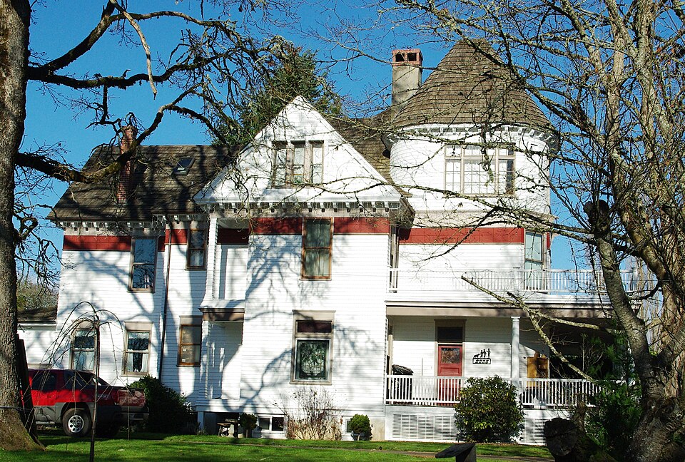Photograph of Isaac Macrum House
