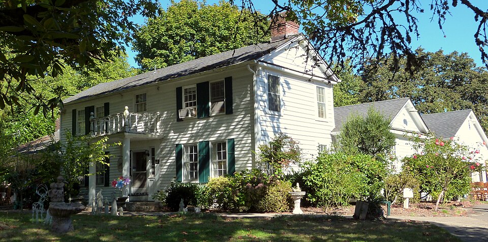 Photograph of Jesse and Julia Harritt House