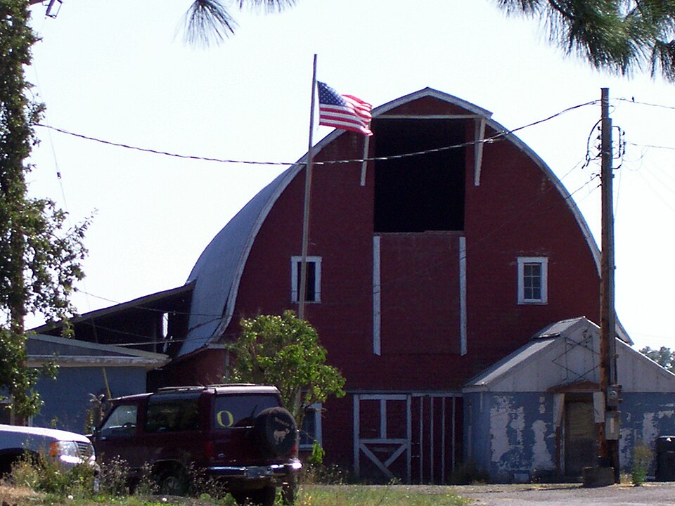 Photograph of Hector and Margaret Macpherson Barn