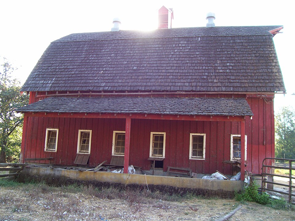 Photograph of Gottlieb and Della Milde Barn