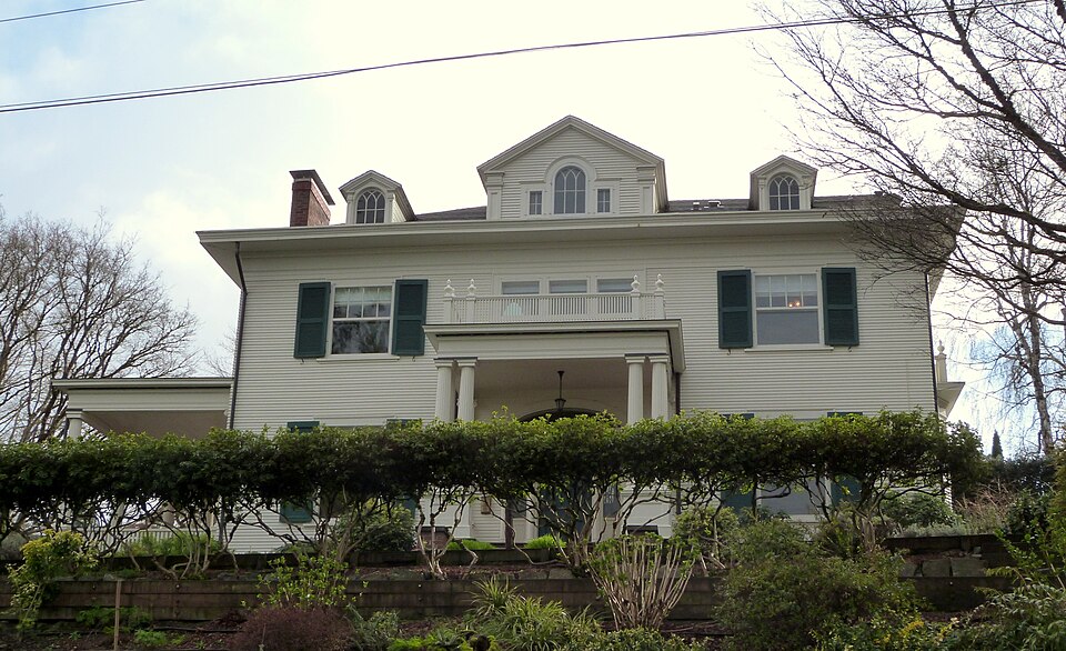 Photograph of Arthur Champlin Spencer and Margaret Fenton Spencer House