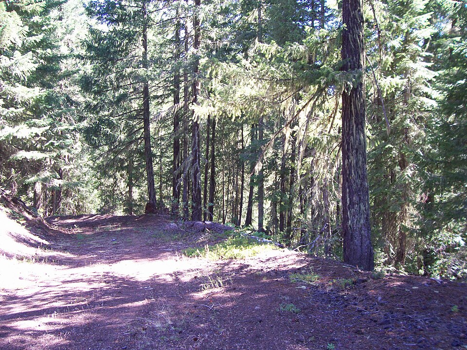 Photograph of Oregon Pacific Railroad Linear Historic District