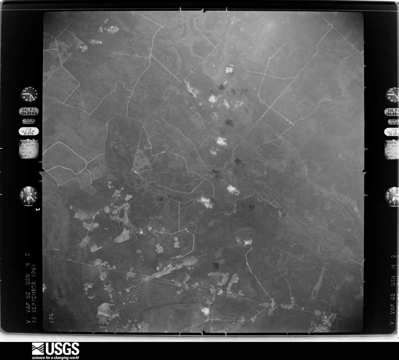 U.S. Geological Survey aerial photograph, 1961-10-01, scale 1:60000