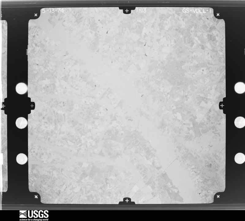 U.S. Geological Survey aerial photograph, 1974-05-13, scale 1:76000