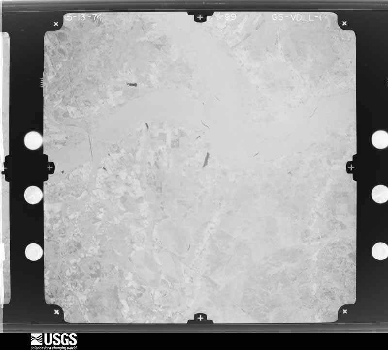 U.S. Geological Survey aerial photograph, 1974-05-13, scale 1:76000