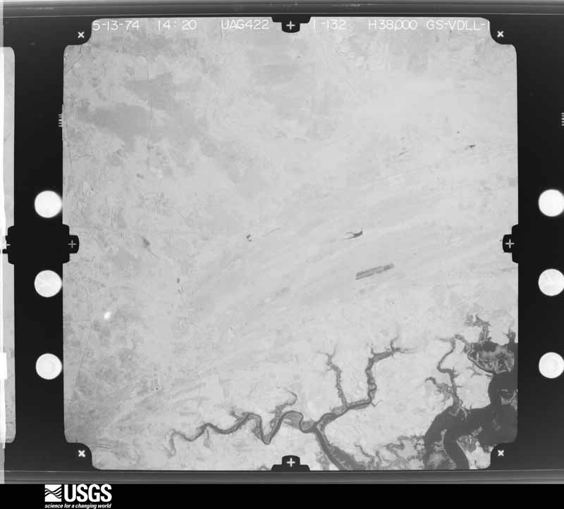 U.S. Geological Survey aerial photograph, 1974-05-13, scale 1:76000