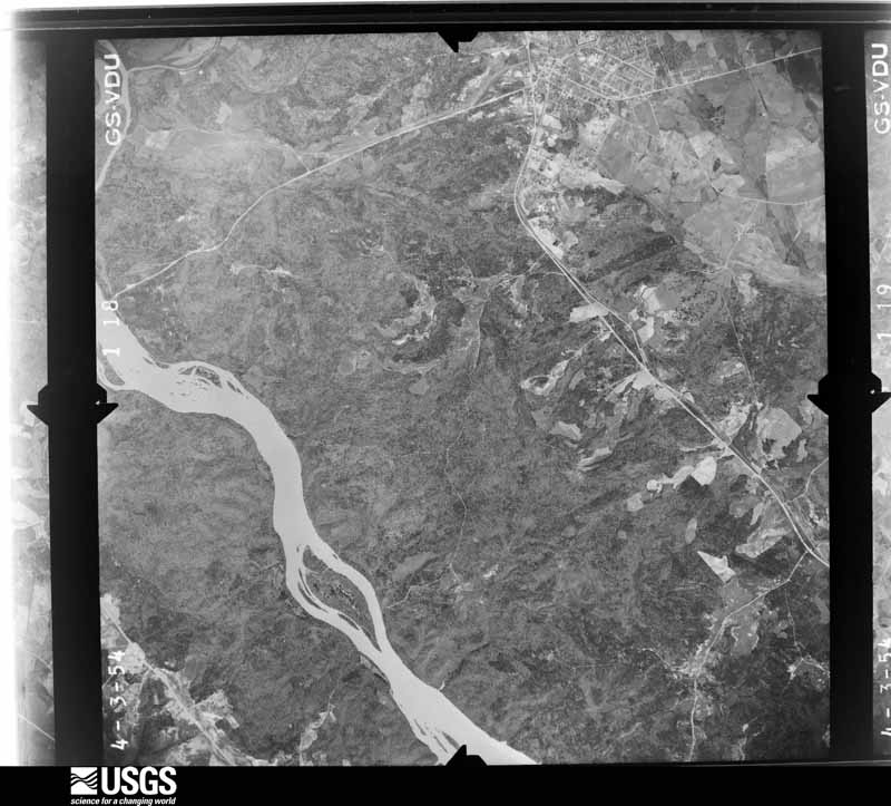 U.S. Geological Survey aerial photograph, 1954-04-03, scale 1:30000