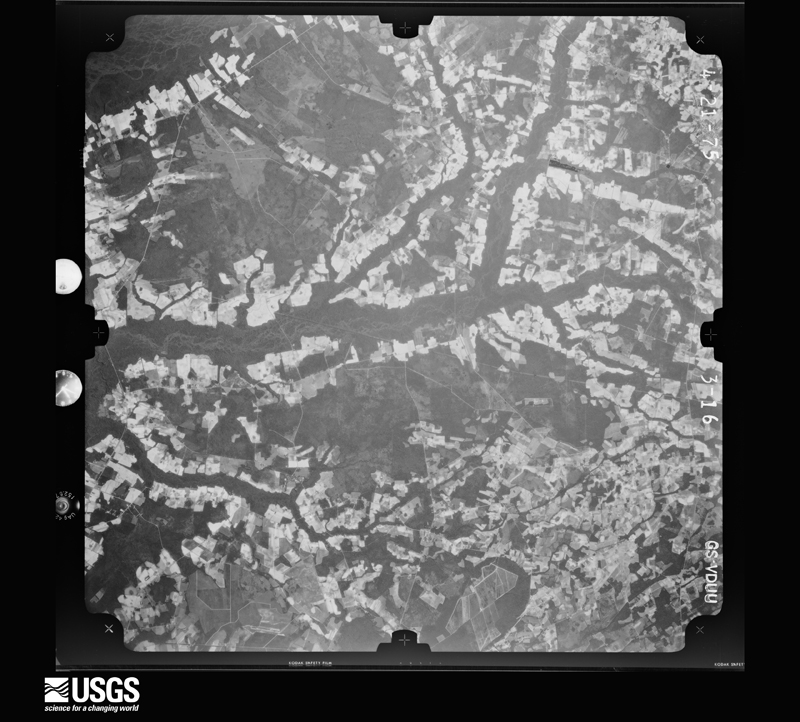 U.S. Geological Survey aerial photograph, 1975-04-01, scale 1:78000