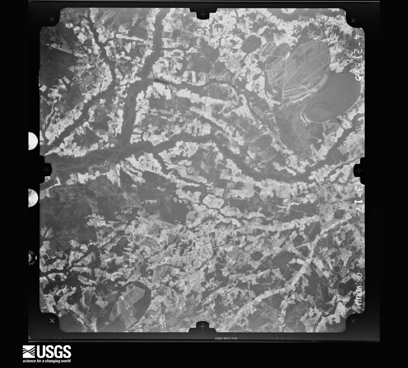 U.S. Geological Survey aerial photograph, 1975-04-01, scale 1:78000