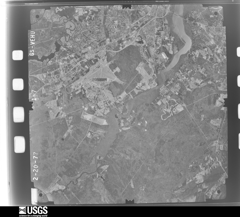 U.S. Geological Survey aerial photograph, 1977-03-01, scale 1:80000