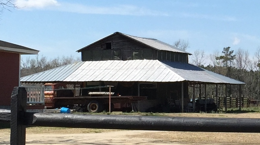 Photograph of Dillard Barn