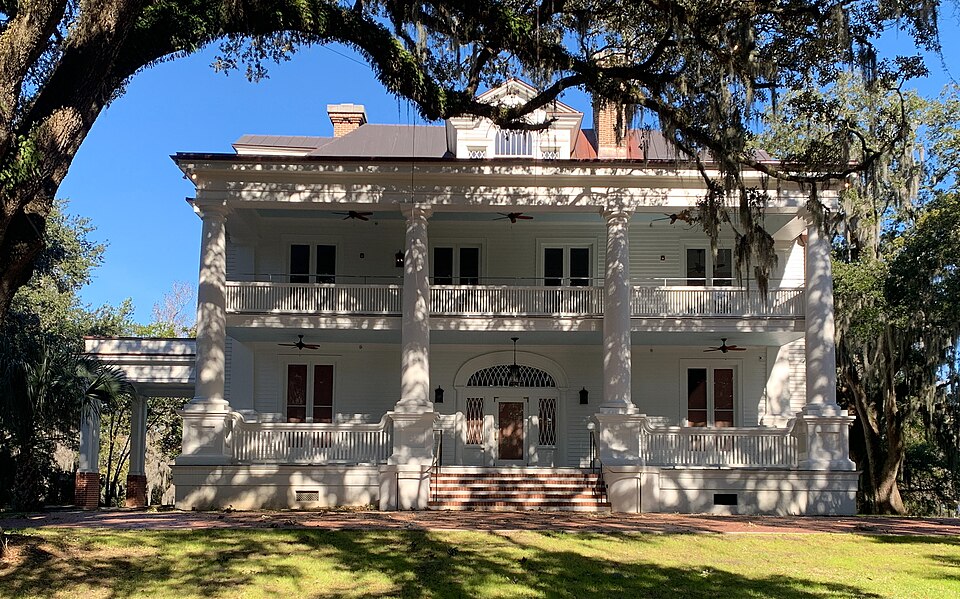 Photograph of Charleston Navy Yard Officers' Quarters Historic District