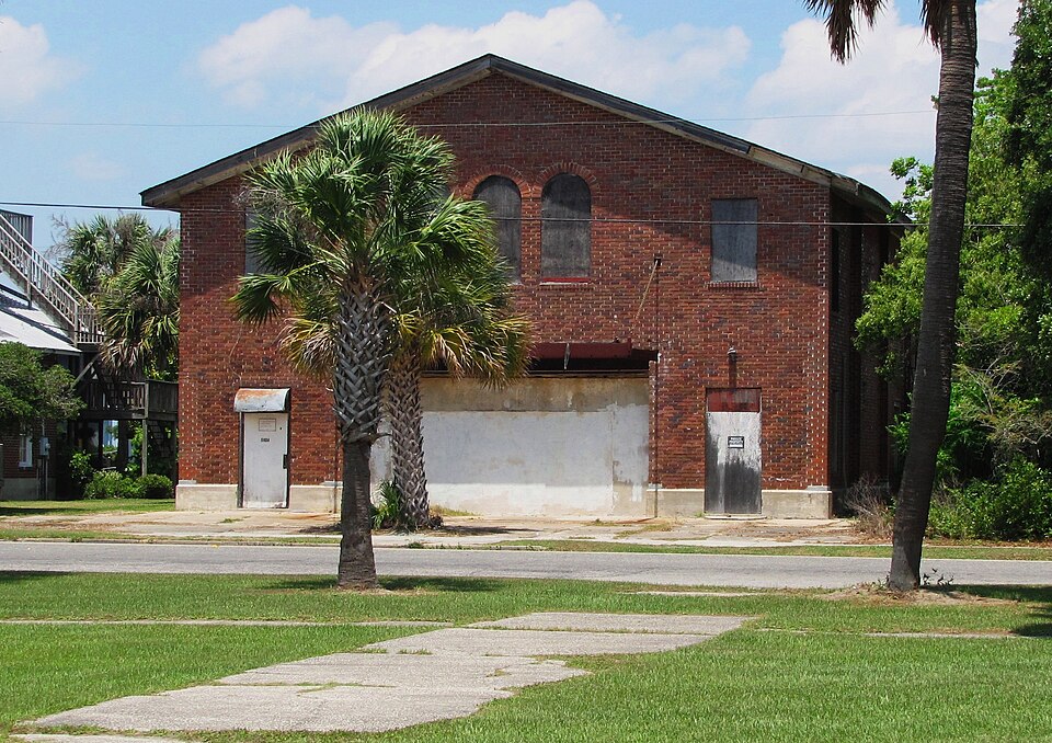 Photograph of Fort Moultrie Quartermaster and Support Facilities Historic District