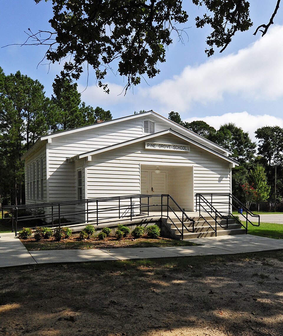 Photograph of Pine Grove Rosenwald School