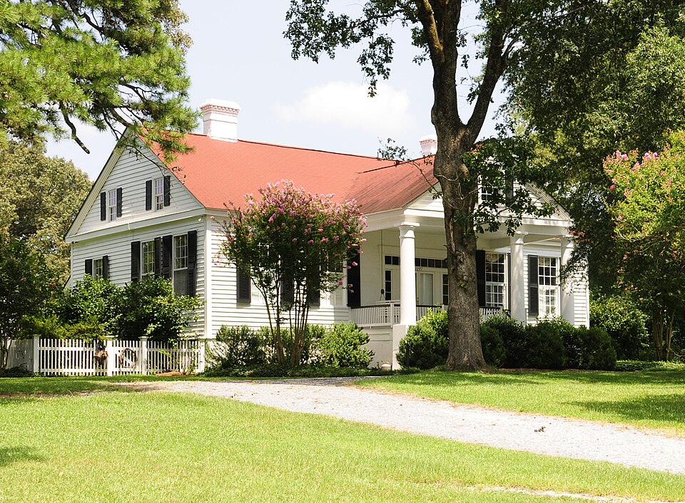 Photograph of Perry-McIlwain-McDow House