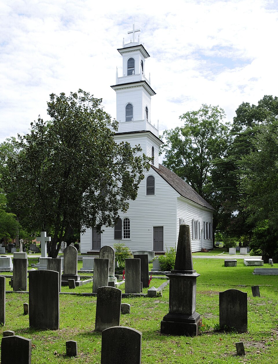 Photograph of St. David's Episcopal Church and Cemetery
