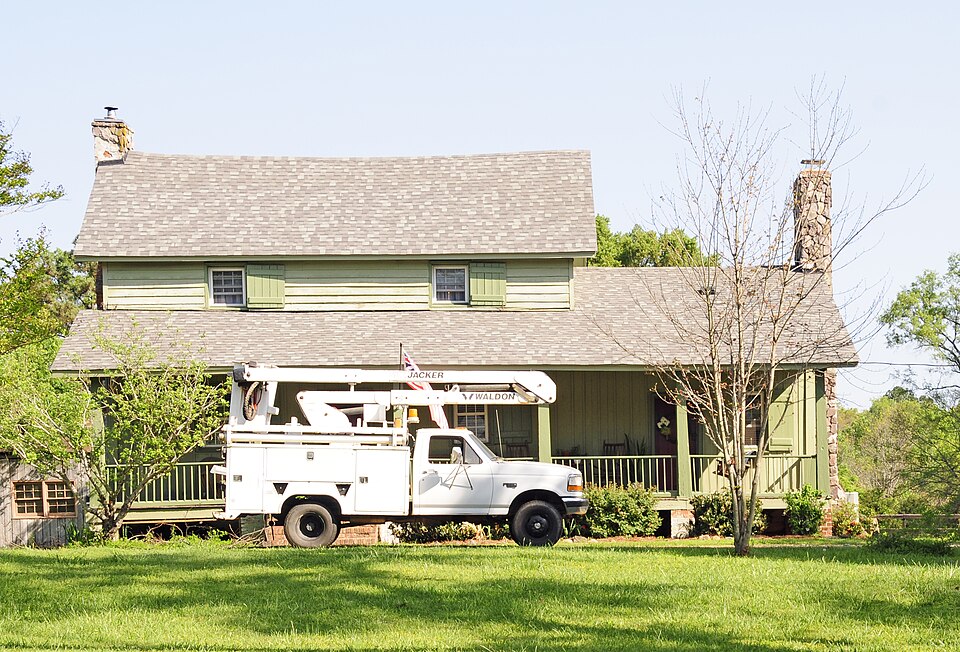 Photograph of Lewis Inn