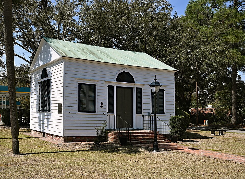 Photograph of Walterboro Library Society Building