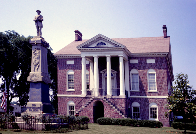 Photograph of Lancaster County Courthouse