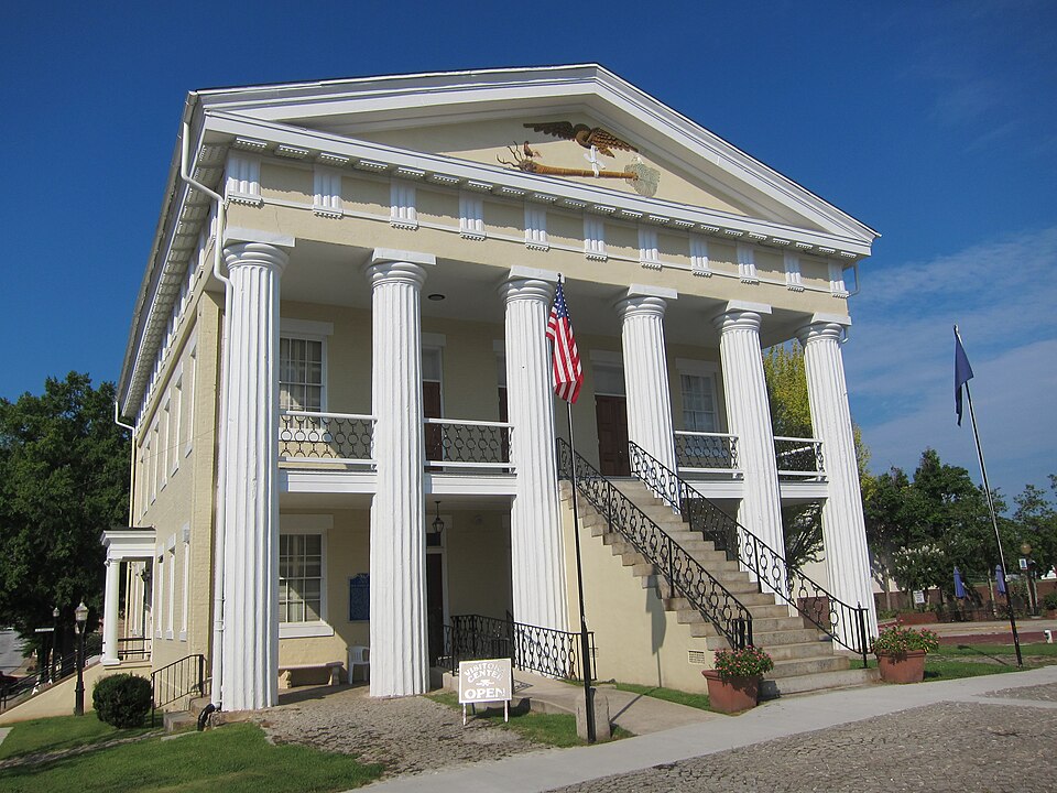 Photograph of Old Courthouse (Newberry)