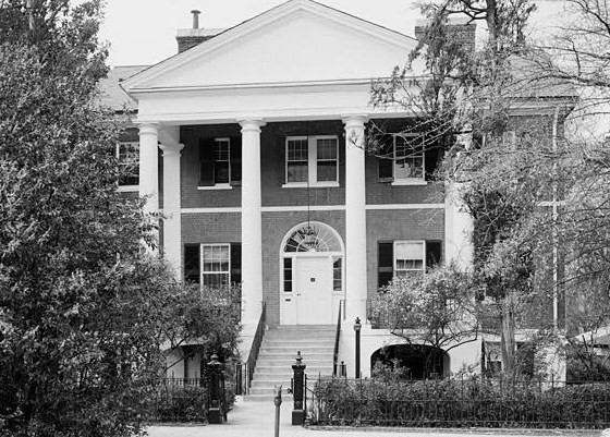 Photograph of Debruhl-Marshall House