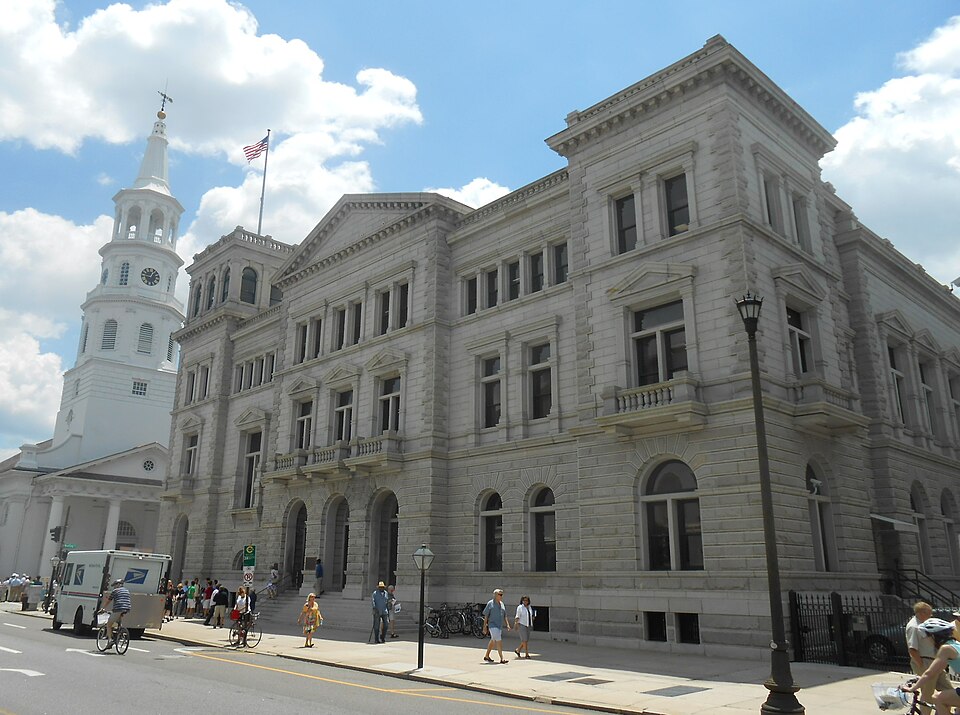 Photograph of U. S. Post Office and Courthouse (Charleston)