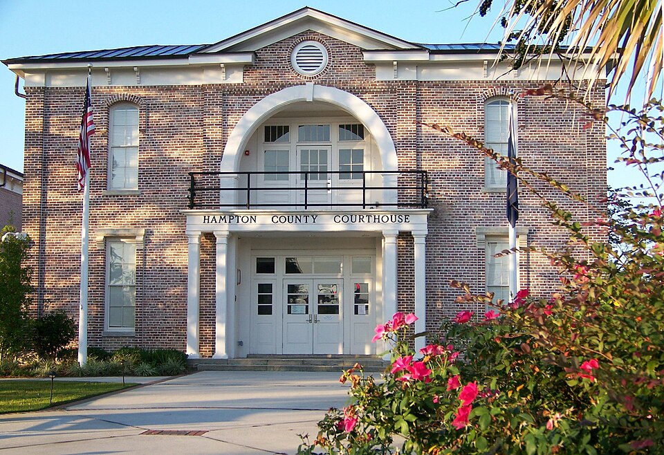 Photograph of Hampton County Courthouse