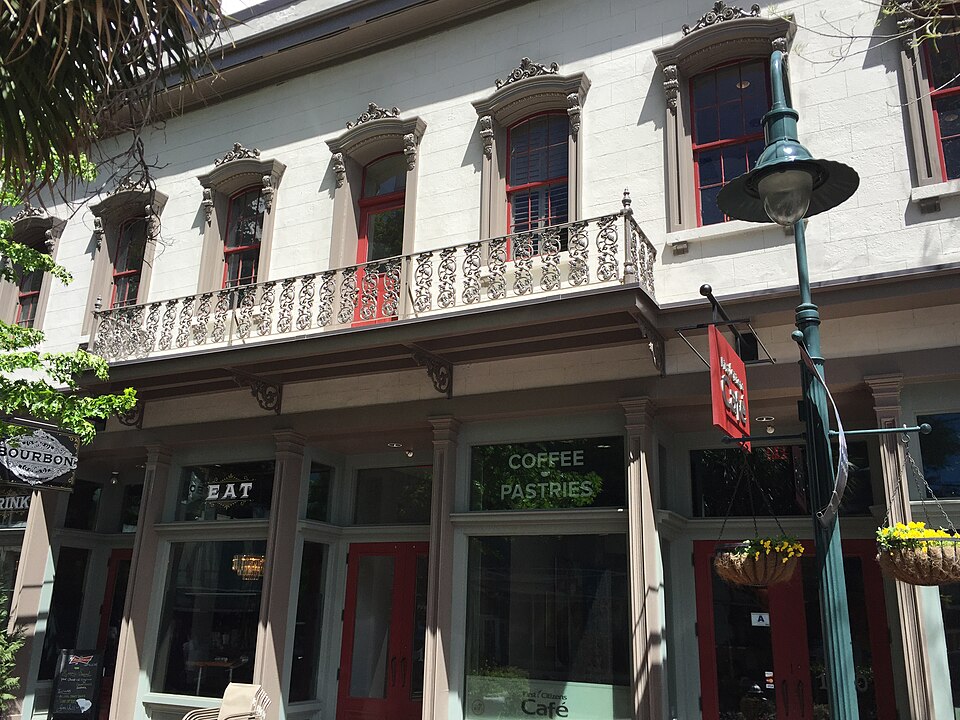 Photograph of Building at 1210-1214 Main Street