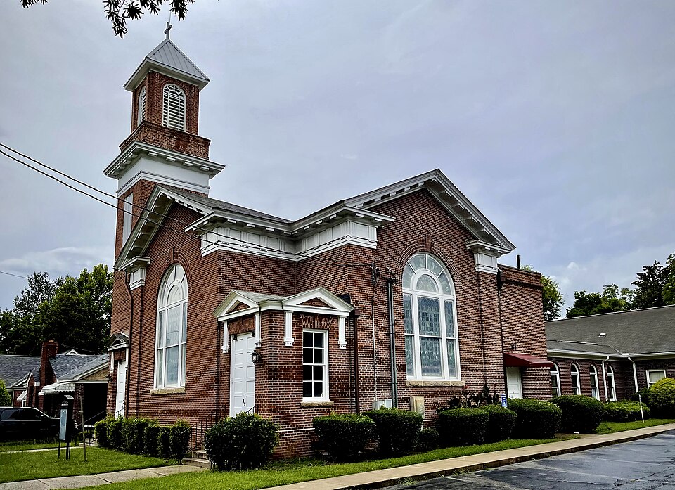 Photograph of Woodrow Memorial Presbyterian Church