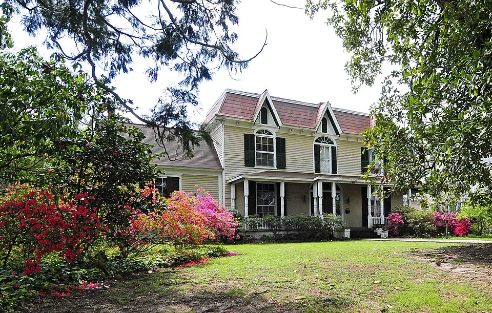 Photograph of Vance-Maxwell House