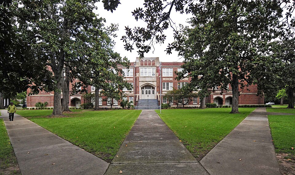 Photograph of Wardlaw Junior High School