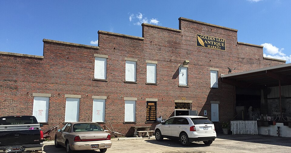 Photograph of Neal and Dixon's Warehouse