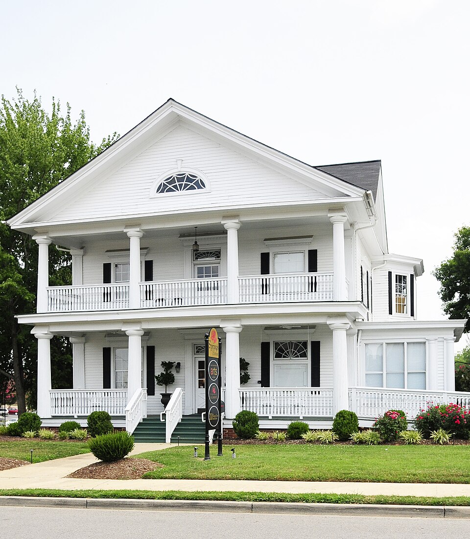Photograph of Leroy Springs House