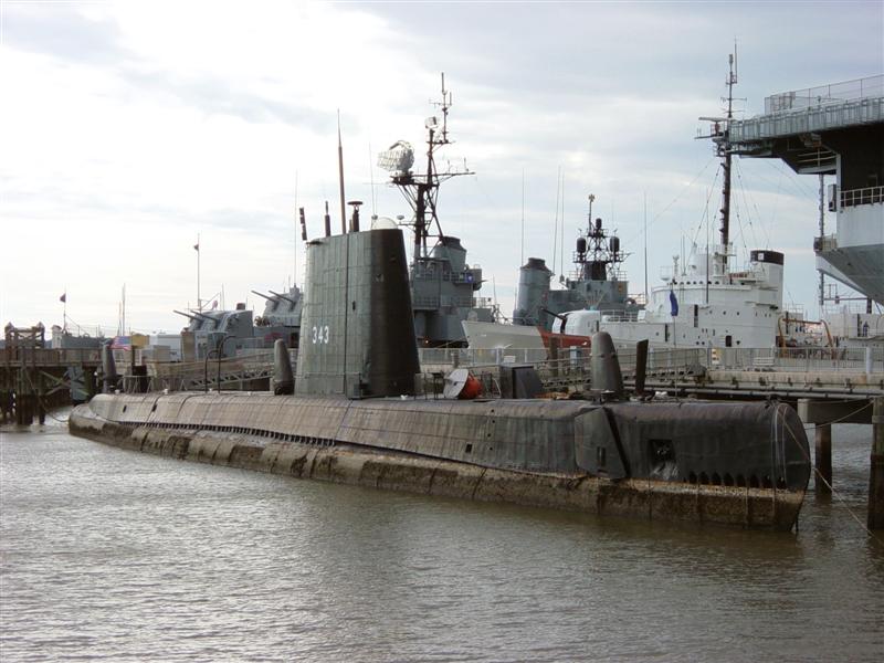 Photograph of USS Clamagore