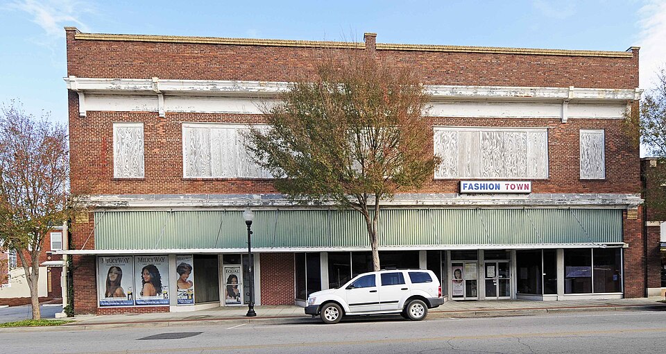 Photograph of Alderman's 20 Stores in One