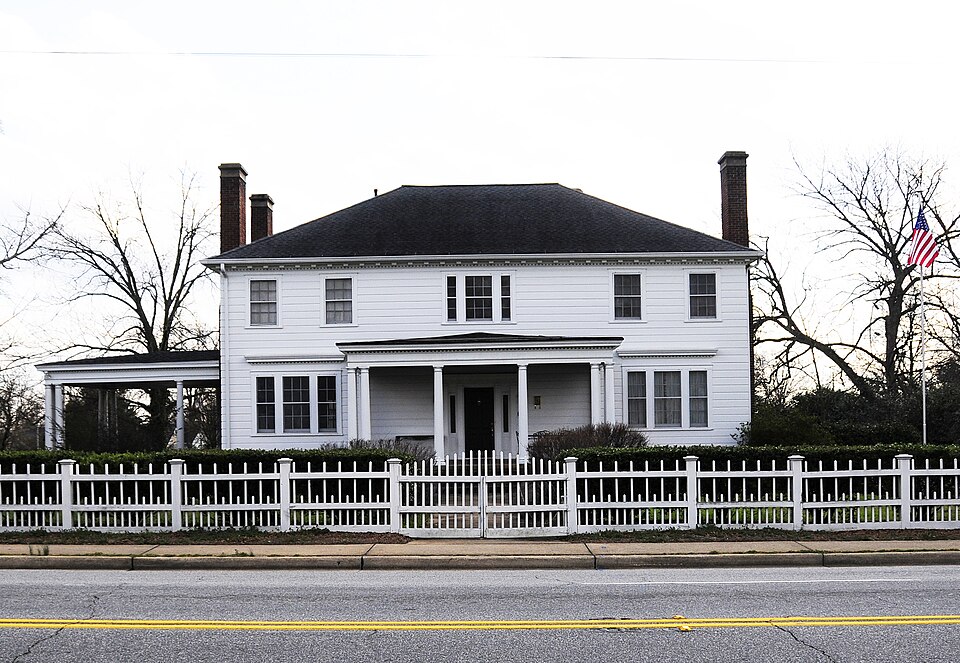 Photograph of Louie James House