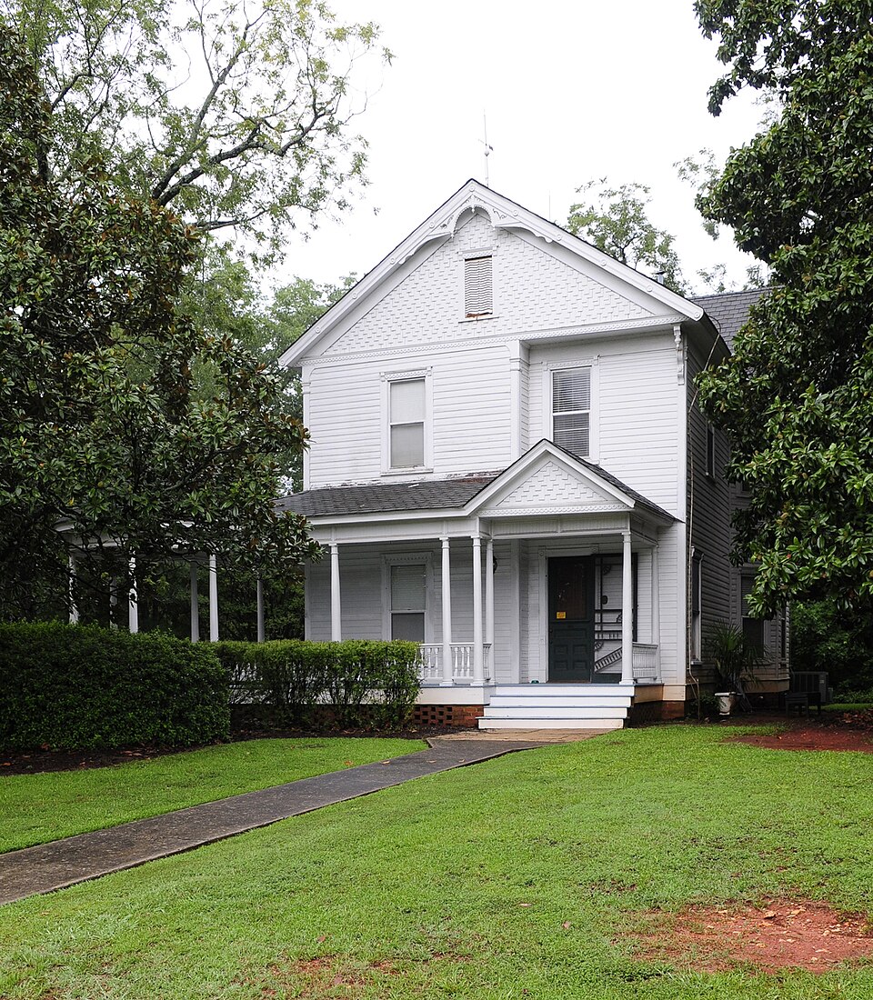 Photograph of Robinson-Hiller House