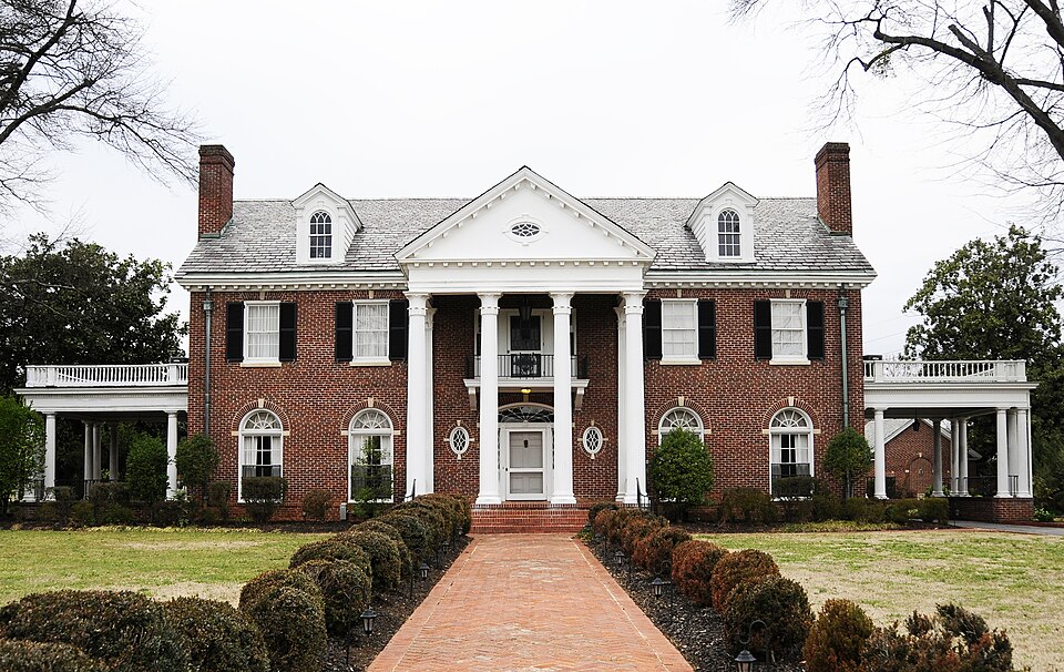Photograph of R. Perry Turner House