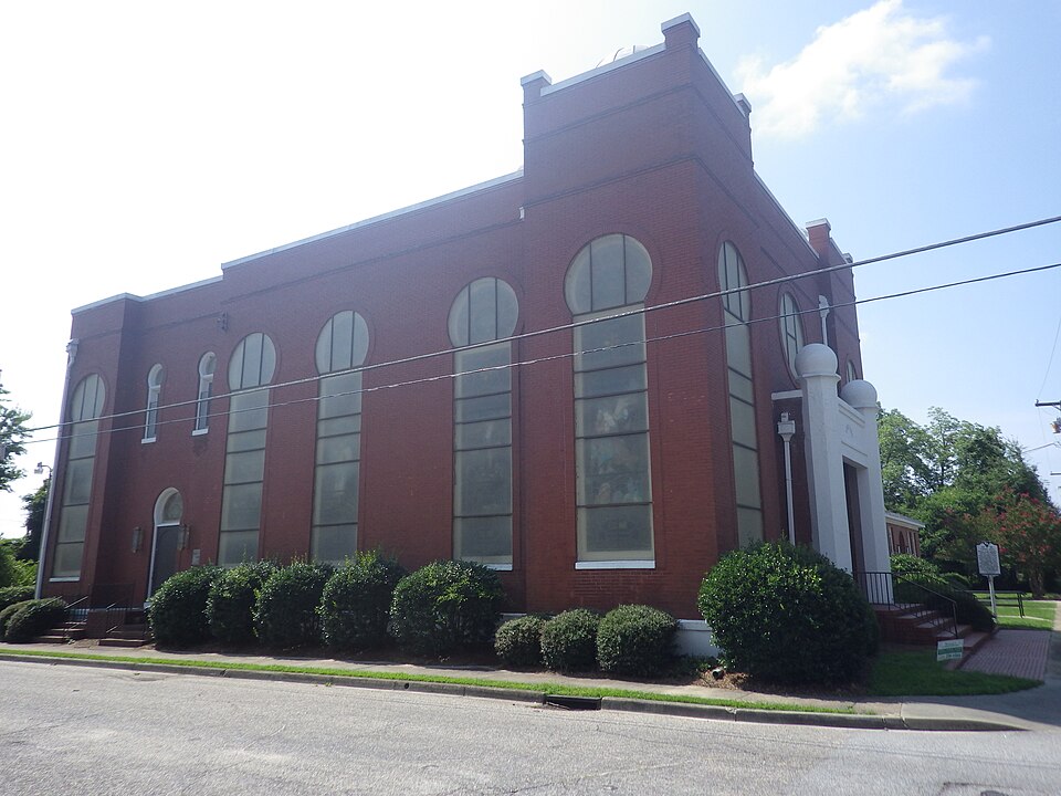Photograph of Temple Sinai
