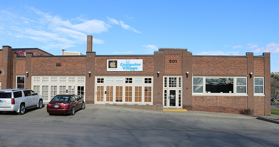 Photograph of Swander Bakery Building